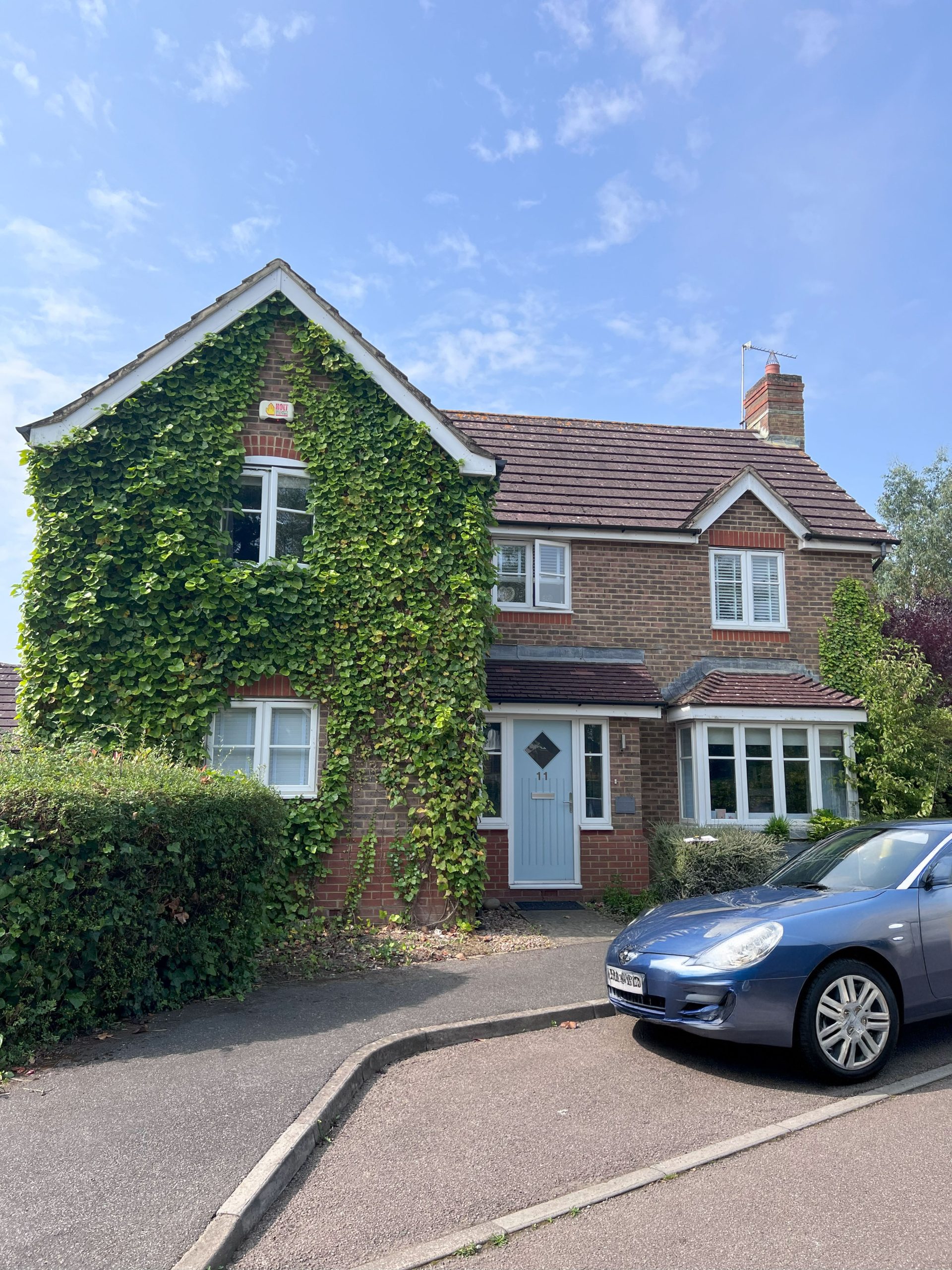 Studio Hummingbird | Project in Ashington: A fresh front garden for more curb appeal Front garden overview — Ashington